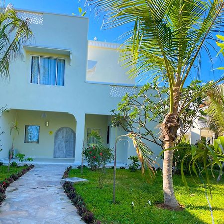 White Villa - Paparemo Beach Watamu Εξωτερικό φωτογραφία